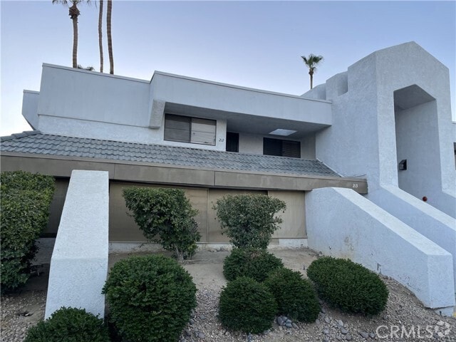 Building Photo - 5301 E Waverly Dr Unit 212 Rental