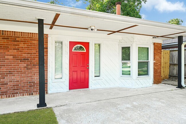 Photo - 1806 Clayton Dr