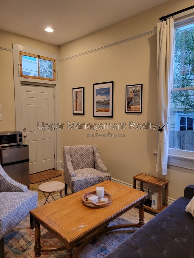 2106 Robert St