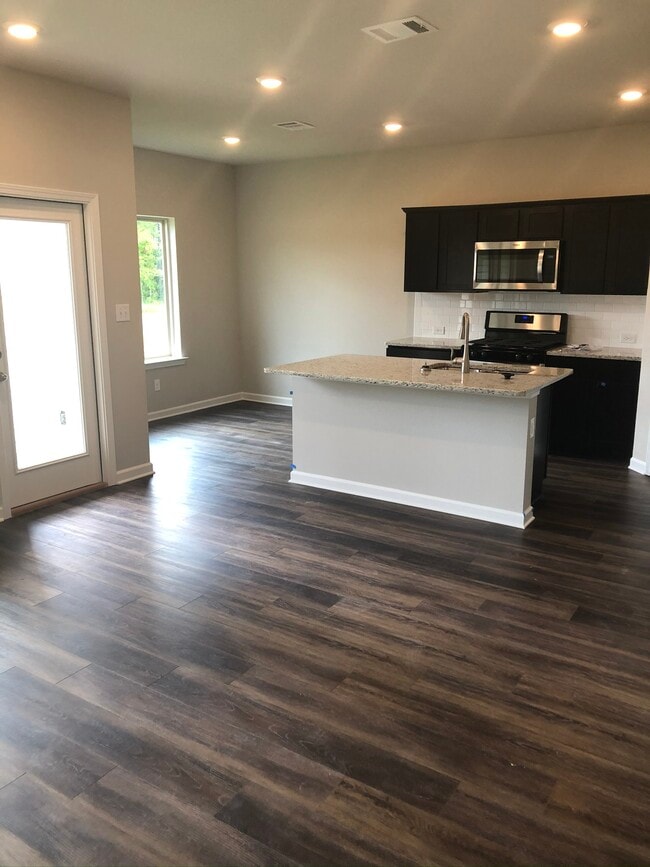 Photo - 40344 Sedgwick Ln