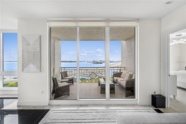 Building Photo - 331 Cleveland St Unit 1103