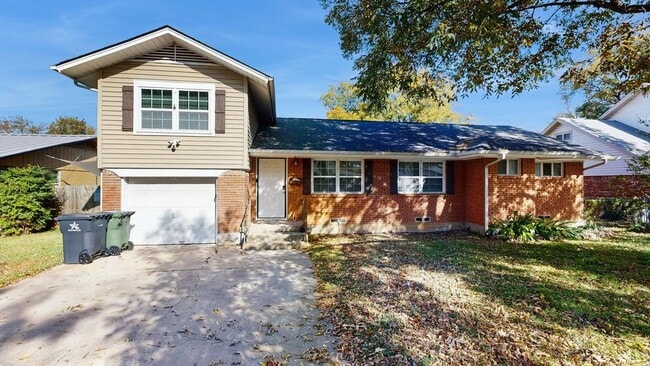 Charming Arlington residence offering space, style, and a welcoming lifestyle - Charming Arlington residence offering space, style, and a welcoming lifestyle