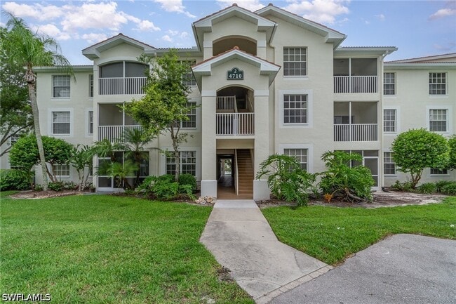 Building Photo - 4710 St Croix Ln Unit 217
