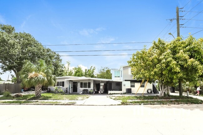 Building Photo - 493 54th St N Rental