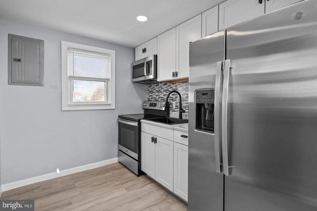 111 Walnut Ave