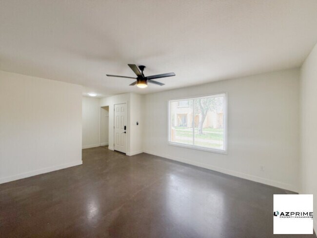 Photo - Modern 3/2.5 Glendale Townhome - Villa Charme!