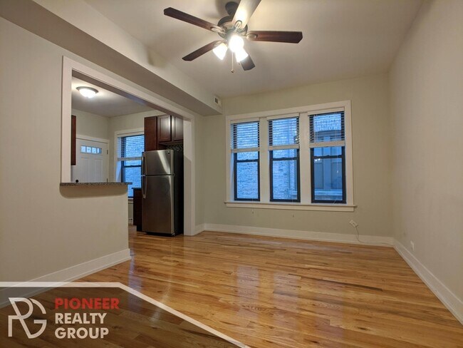 Photo - 3519 N Racine Ave Unit 1