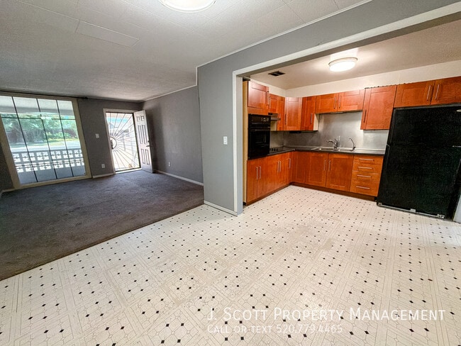 Photo - 2801 W Glenrosa Ave