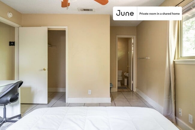 Photo - Room in Shared 3 bed/2 bath home Unit A