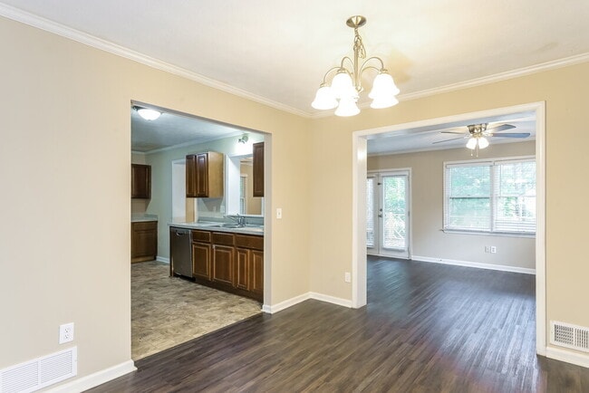 Photo - 1560 Cherry Hill Ct SW