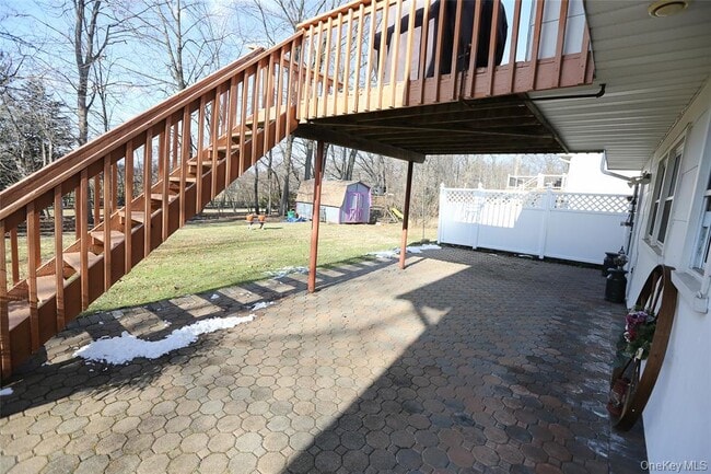 Photo - 40 Bluefields Ln