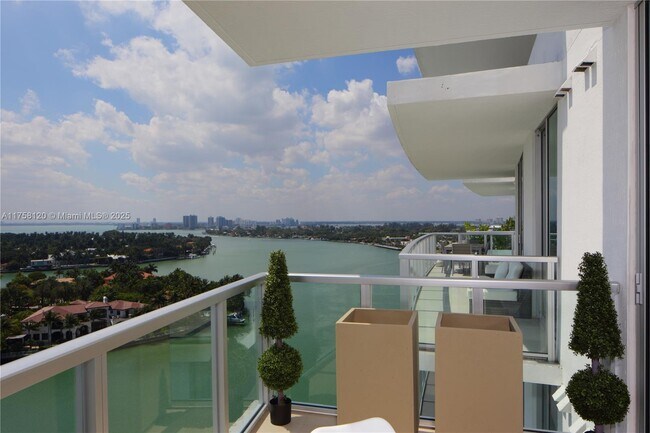 Photo - 6700 Indian Creek Dr Unit PH5