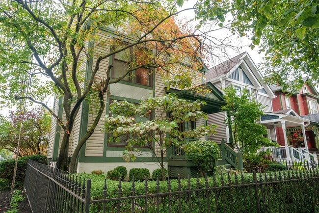 Photo - 344 W 4th Ave