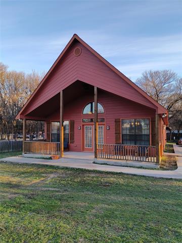 Photo - 100 E Bluebonnet Dr