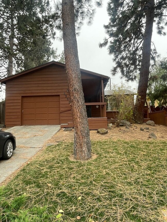 Photo - NW BEND Bungalow