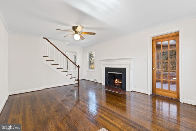 Photo - 3744 Camden St SE