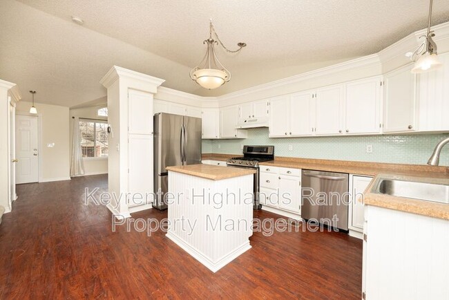 Photo - 595 S Lindsey St