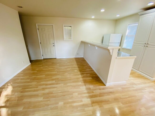 Photo - One Bedroom Cottage Style Home in Central Everett Unit 3