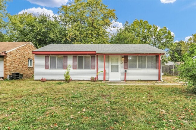 Building Photo - Complete Remodel!  3 Bedroom Home - Availa...