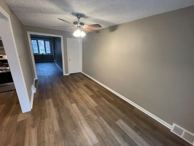 Photo - 2207 Delmar Dr