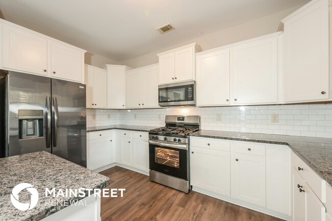 Photo - 837 Overlook Gln Dr