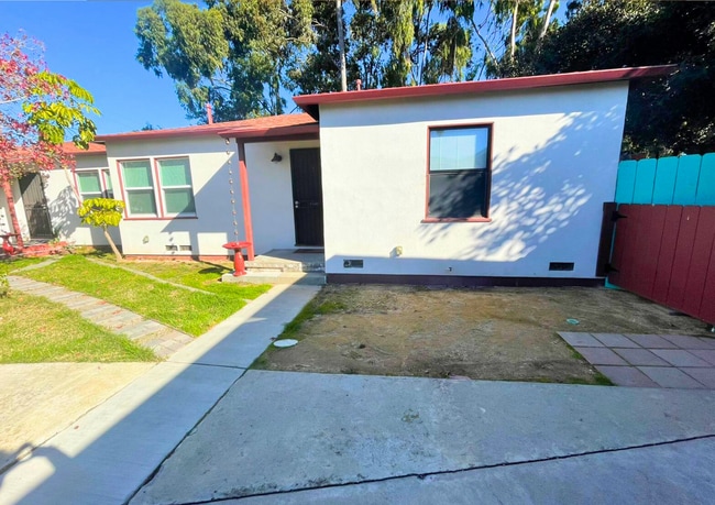 Building Photo - 1903-5 Carmelina Dr. Unit 1905 Carmelina Dr Rental