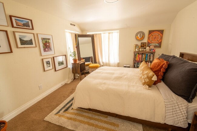 Building Photo - 243 S Eliot St