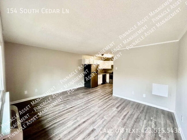 Photo - 154 S Cedar Ln