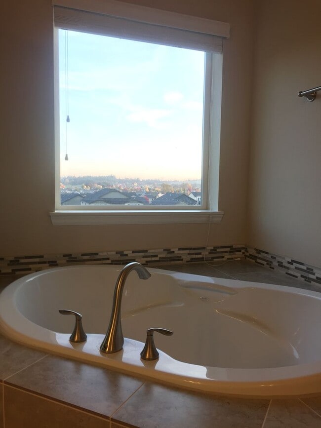 Photo - 2896 Northwest San Pedro Avenue