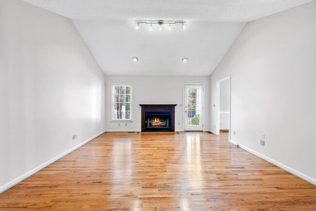 Photo - Beautiful Home in Greer Country Club Estates W/Bonus Room