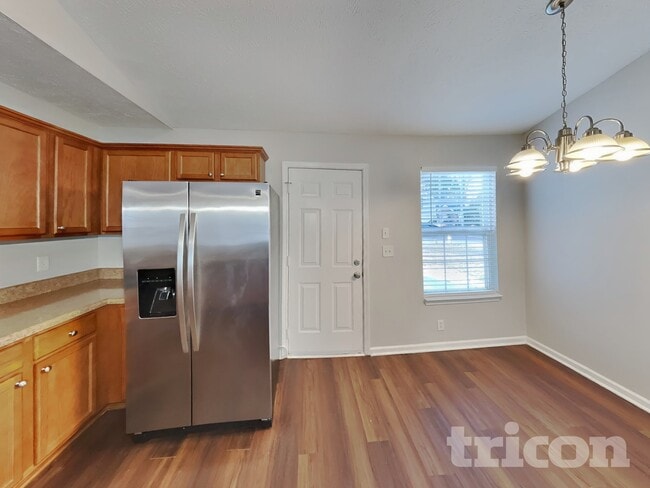 Photo - 1535 Ballater Dr