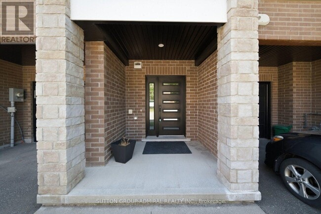 Photo - 33 Jarvis St