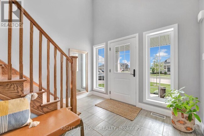 Photo - 135 Stephenson Way
