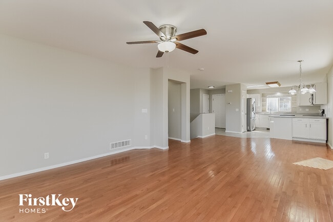 Photo - 5322 Bradley Cir