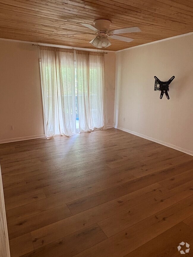 Building Photo - 208 Woodland Vlg Unit 208 Rental
