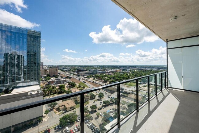 Building Photo - 610 Davis St Unit 2210 Rental