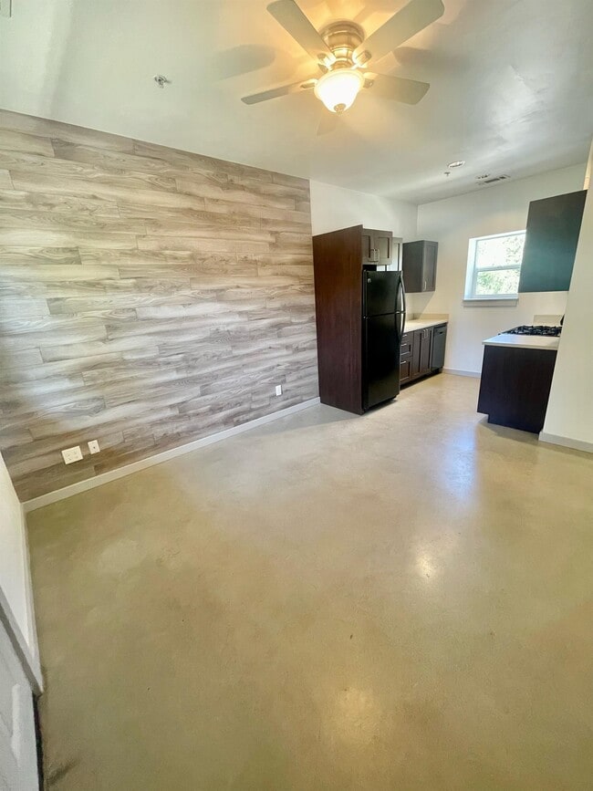 Photo - 500 Granite Hill Ct