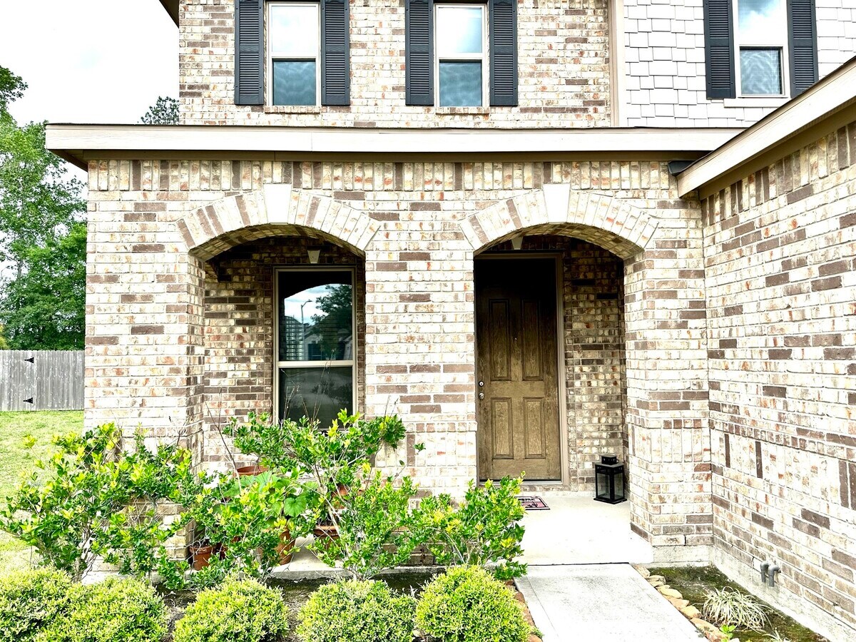 Photo - 1172 Clonmore Ct