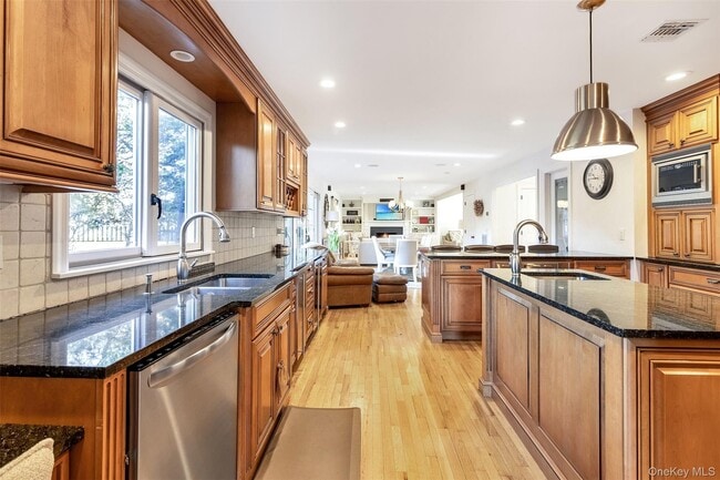 Photo - 435 Luptons Point Rd