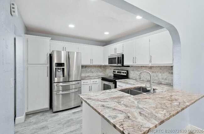 Photo - 4012 Palm Bay Cir