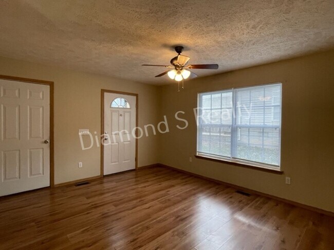 Photo - 2311 N Rogers Ave