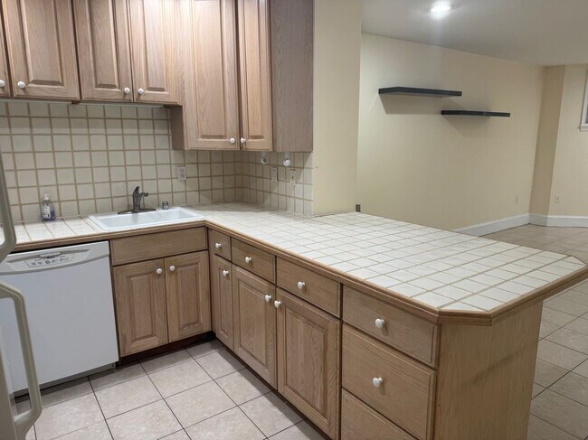 Photo - 1928 17th St NW