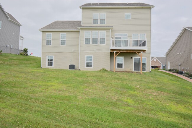 710 Jefferson Cir NW