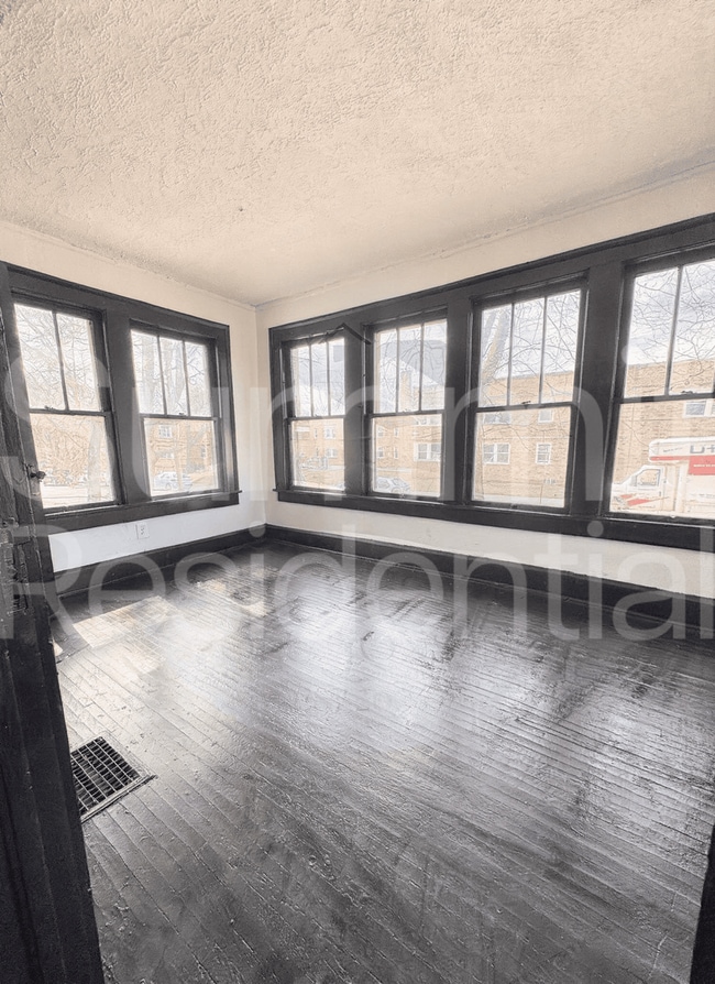 Photo - 4 Bedroom House for Rent