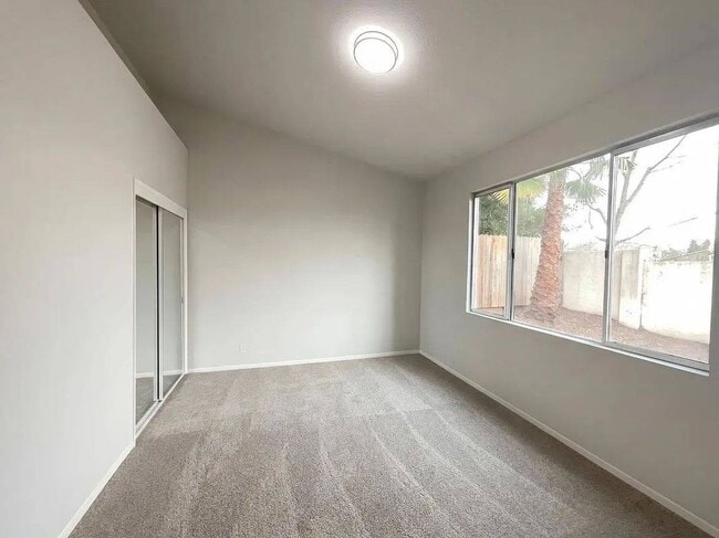 Photo - 108 Austin Dr