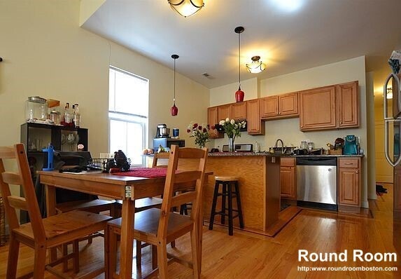 Photo - 233 Boylston St Unit 3