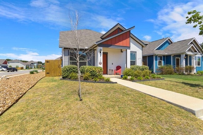 Photo - 1912 Los Olivios Wy