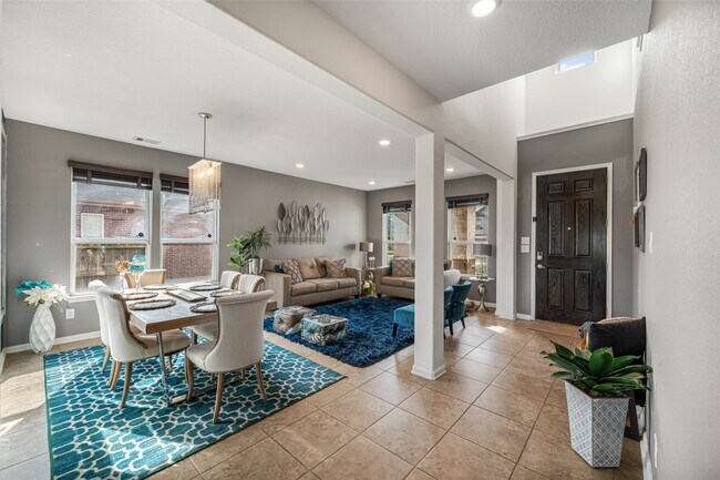 Photo - 8142 Cheyenne Hills Trail