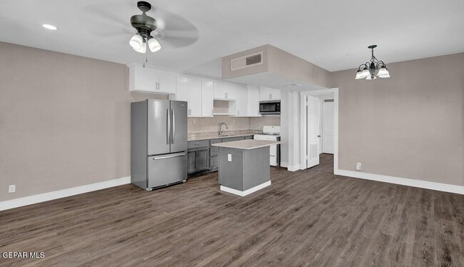 Photo - 3411 Altura Ave