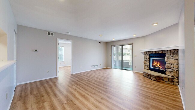 Photo - Adorable 2beds/2baths w/2 Parking spaced Included Available Now